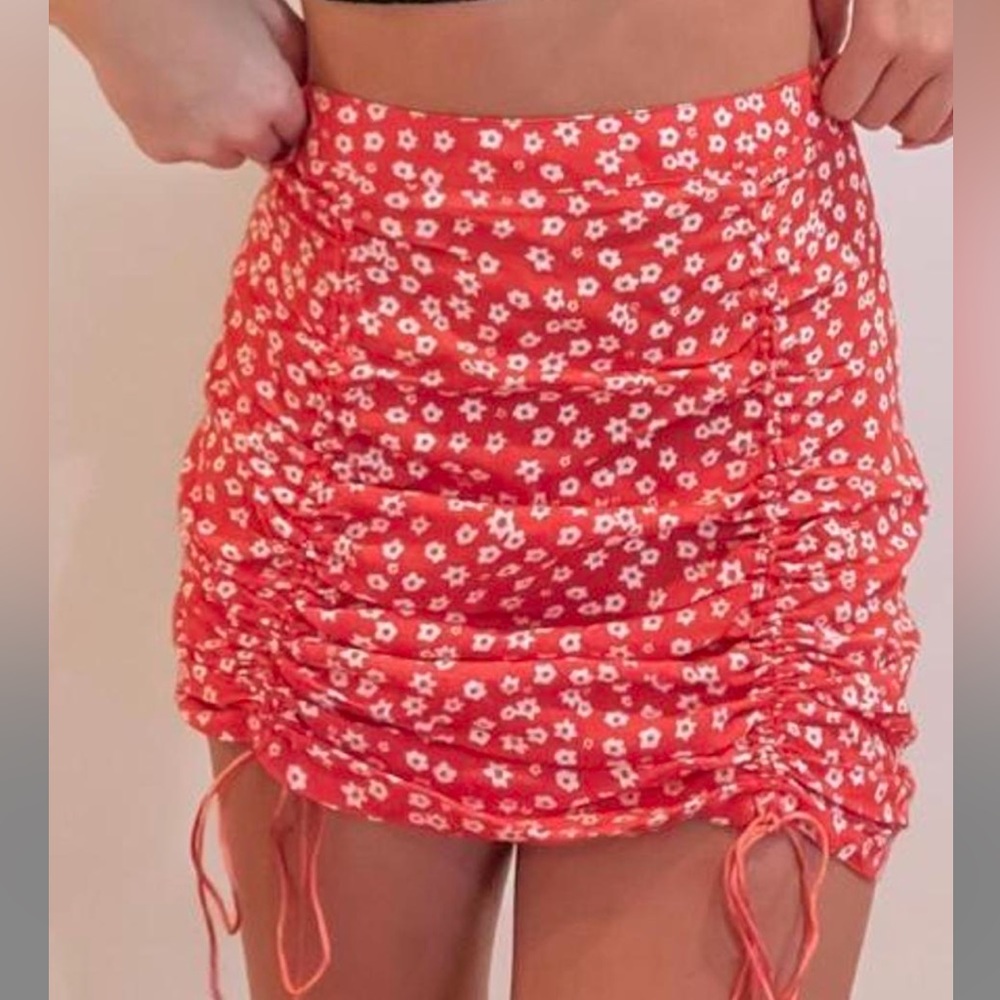🌟 Princess Polly ruched mini skirt